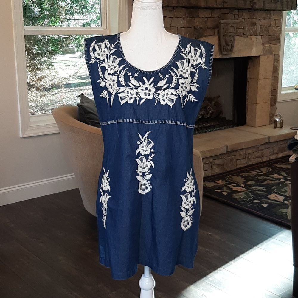 Avani del Amour Blue Cotton Dress with Floral Embroidery and Pockets sz S